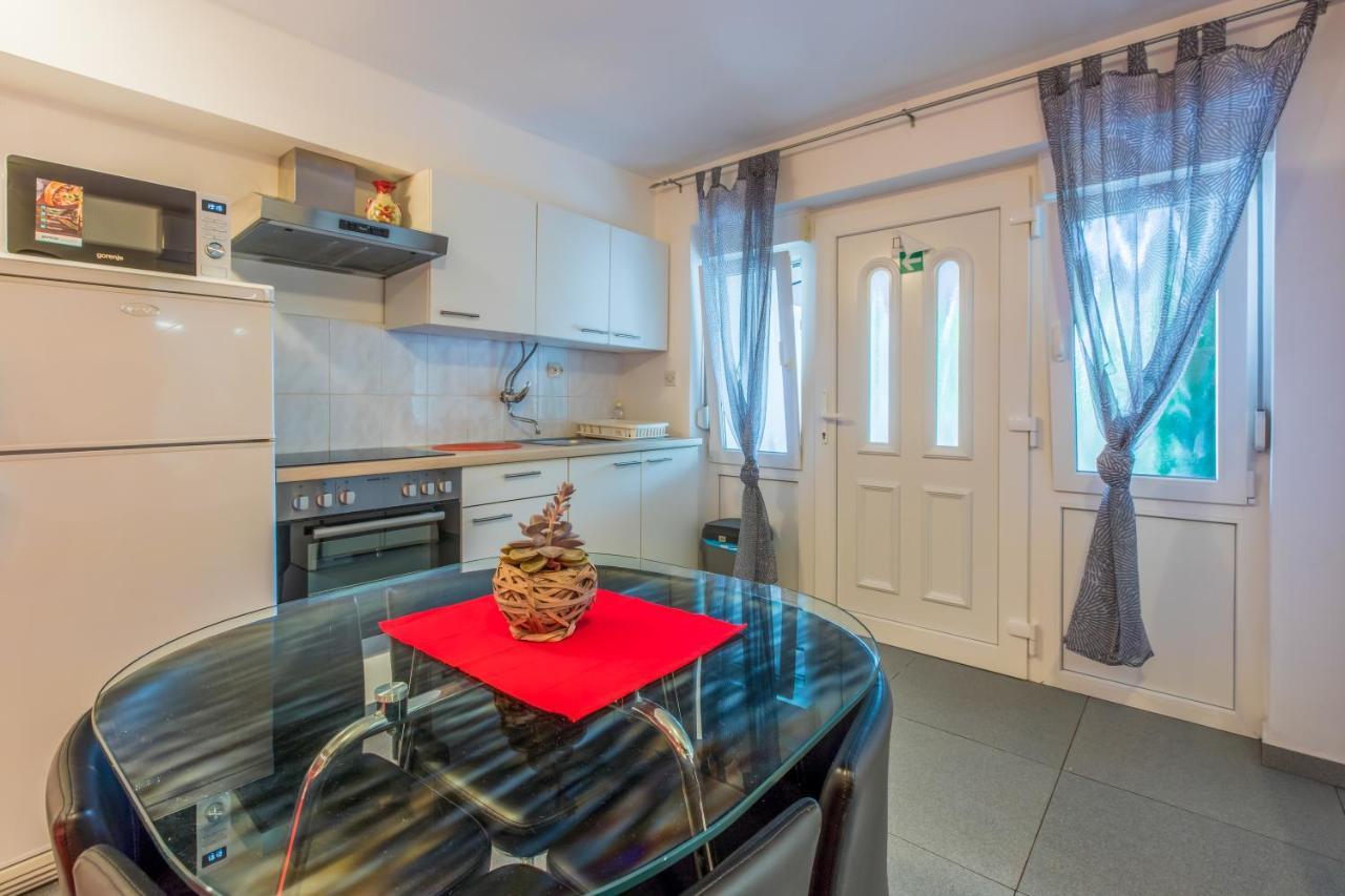 קריקווניצה Apartmani Visnja מראה חיצוני תמונה