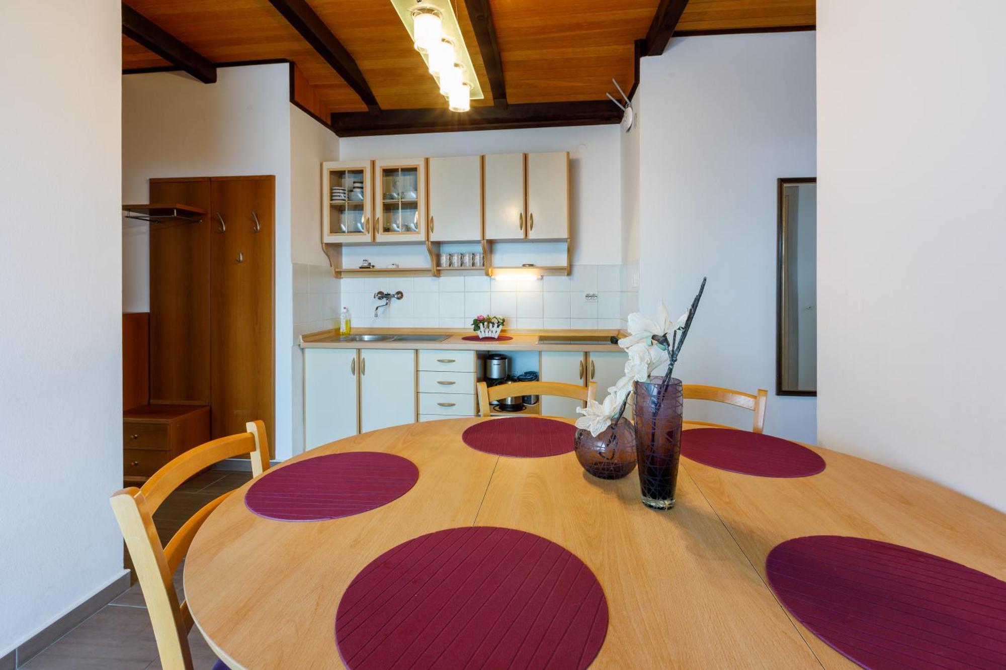 קריקווניצה Apartmani Visnja מראה חיצוני תמונה